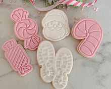 Load image into Gallery viewer, Santas Footprints Christmas Fondant Stamp & Cookie Cutter