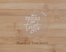 Load image into Gallery viewer, No Tricks Just Treats Embosser - Made in the UK with Love from House of Toot Sweet - Just £6! Shop now at House of Toot Sweet