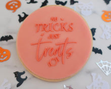Load image into Gallery viewer, No Tricks Just Treats Embosser - Made in the UK with Love from House of Toot Sweet - Just £6! Shop now at House of Toot Sweet