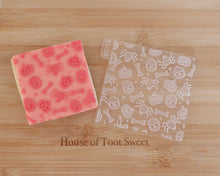 Load image into Gallery viewer, Halloween Texture Embosser - Made in the UK with Love from House of Toot Sweet - Just £7! Shop now at House of Toot Sweet