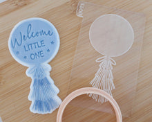 Load image into Gallery viewer, Bubble Balloon with Tassles Embosser / Cutter - Made in the UK with Love from House of Toot Sweet - Just £6.50! Shop now at House of Toot Sweet