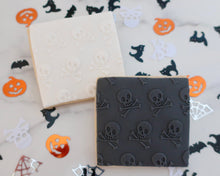 Load image into Gallery viewer, Skull & Cross Bones Texture Embosser - Made in the UK with Love from House of Toot Sweet - Just £7! Shop now at House of Toot Sweet