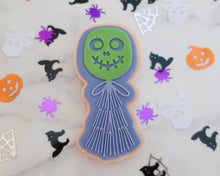 Load image into Gallery viewer, Ghoul Balloon with Tassels Embosser / Cutter - Made in the UK with Love from House of Toot Sweet - Just £6! Shop now at House of Toot Sweet