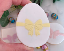 Load image into Gallery viewer, Ribbon Bow Fondant Embosser