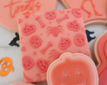 Load image into Gallery viewer, Halloween Texture Embosser - Made in the UK with Love from House of Toot Sweet - Just £7! Shop now at House of Toot Sweet