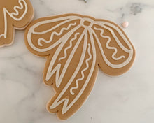 Load image into Gallery viewer, Gingerbread Bow Cookie Cutter/ Embosser