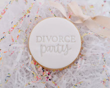Load image into Gallery viewer, Divorce Party Fondant Cookie Stamp - Made in the UK with Love from House of Toot Sweet - Just £5! Shop now at House of Toot Sweet