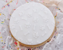 Load image into Gallery viewer, Paw & Bone Pattern Texture Embosser - Made in the UK with Love from House of Toot Sweet - Just £7! Shop now at House of Toot Sweet