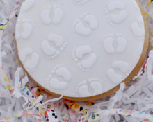 Load image into Gallery viewer, Baby Feet Pattern Texture Fondant Embosser - Made in the UK with Love from House of Toot Sweet - Just £7! Shop now at House of Toot Sweet