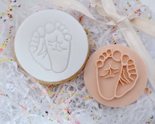 Load image into Gallery viewer, Baby Feet Fondant Cookie Stamp - Made in the UK with Love from House of Toot Sweet - Just £5! Shop now at House of Toot Sweet