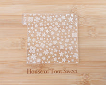 Load image into Gallery viewer, Ditsy Floral Pattern Texture Fondant Embosser - Made in the UK with Love from House of Toot Sweet - Just £7! Shop now at House of Toot Sweet