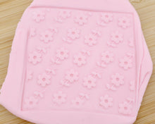 Load image into Gallery viewer, Flower Pattern Texture Fondant Embosser - Made in the UK with Love from House of Toot Sweet - Just £7! Shop now at House of Toot Sweet