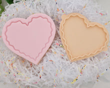 Load image into Gallery viewer, Wavy Heart Fondant Stamp and Cutter - Made in the UK with Love from House of Toot Sweet - Just £6! Shop now at House of Toot Sweet