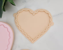 Load image into Gallery viewer, Wavy Heart Fondant Stamp and Cutter - Made in the UK with Love from House of Toot Sweet - Just £6! Shop now at House of Toot Sweet