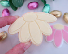 Load image into Gallery viewer, Droopy Daisy Fondant Embosser / Cutter - Made in the UK with Love from House of Toot Sweet - Just £6.50! Shop now at House of Toot Sweet