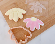 Load image into Gallery viewer, Droopy Daisy Fondant Embosser / Cutter - Made in the UK with Love from House of Toot Sweet - Just £6.50! Shop now at House of Toot Sweet