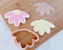 Load image into Gallery viewer, Droopy Daisy Fondant Embosser / Cutter - Made in the UK with Love from House of Toot Sweet - Just £6.50! Shop now at House of Toot Sweet