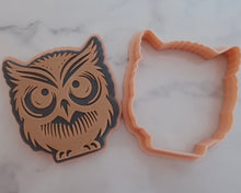 Load image into Gallery viewer, Owl Cookie Embosser / Cutter - Made in the UK with Love from House of Toot Sweet - Just £6! Shop now at House of Toot Sweet