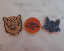 Load image into Gallery viewer, Owl Cookie Embosser / Cutter - Made in the UK with Love from House of Toot Sweet - Just £6! Shop now at House of Toot Sweet