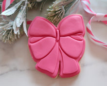 Load image into Gallery viewer, Bow Fondant Embosser and Cutter - Made in the UK with Love from House of Toot Sweet - Just £6.50! Shop now at House of Toot Sweet