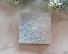 Load image into Gallery viewer, Snowflakes II Texture Embosser - Made in the UK with Love from House of Toot Sweet - Just £7! Shop now at House of Toot Sweet