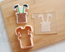 Load image into Gallery viewer, Elf in Chimney Embosser and Cutter - Made in the UK with Love from House of Toot Sweet - Just £6.50! Shop now at House of Toot Sweet