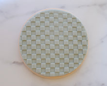 Load image into Gallery viewer, Checkerboard Texture Fondant Embosser - Made in the UK with Love from House of Toot Sweet - Just £7! Shop now at House of Toot Sweet