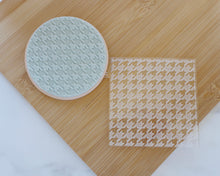 Load image into Gallery viewer, Dogstooth Texture Fondant Embosser - Made in the UK with Love from House of Toot Sweet - Just £7! Shop now at House of Toot Sweet