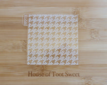 Load image into Gallery viewer, Dogstooth Texture Fondant Embosser - Made in the UK with Love from House of Toot Sweet - Just £7! Shop now at House of Toot Sweet