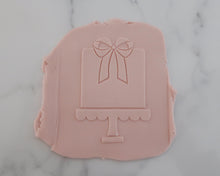 Load image into Gallery viewer, Cake with Bow Fondant Embosser and Cutter - Made in the UK with Love from House of Toot Sweet - Just £6.50! Shop now at House of Toot Sweet