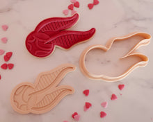 Load image into Gallery viewer, Snitch Fondant Pop Embosser and Cutter - Made in the UK with Love from House of Toot Sweet - Just £6.50! Shop now at House of Toot Sweet