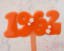 Load image into Gallery viewer, 5'' 1962 Groovy Hippie Cake Topper - Made in the UK with Love from House of Toot Sweet - Just £6! Shop now at House of Toot Sweet