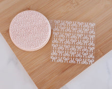 Load image into Gallery viewer, Bows Texture Fondant Embosser - Made in the UK with Love from House of Toot Sweet - Just £7! Shop now at House of Toot Sweet