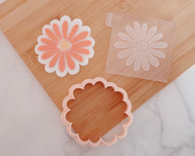 Load image into Gallery viewer, Large Daisy Embosser / Cutter - Made in the UK with Love from House of Toot Sweet - Just £6.50! Shop now at House of Toot Sweet
