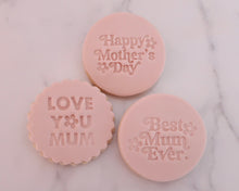 Load image into Gallery viewer, Happy Mothers Day Retro Fondant Stamp - Made in the UK with Love from House of Toot Sweet - Just £5! Shop now at House of Toot Sweet
