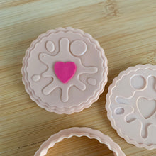 Load image into Gallery viewer, Heart Jam Biscuit Fondant Pop Embosser and Cutter