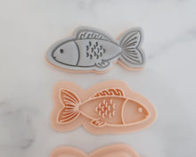 Load image into Gallery viewer, Mini Fish fondant cookie Stamp / Cutter - Made in the UK with Love from House of Toot Sweet - Just £4.99! Shop now at House of Toot Sweet