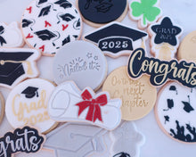 Load image into Gallery viewer, Graduation Cap Mortarboard Fondant Cookie Stamp / Cutter - Made in the UK with Love from House of Toot Sweet - Just £6! Shop now at House of Toot Sweet