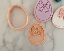 Load image into Gallery viewer, Egg Bow Fondant Stamp & Cookie cutter