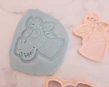 Load image into Gallery viewer, Bullseye Horse Fondant Pop Embosser and Cutter