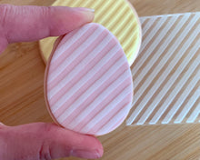 Load image into Gallery viewer, Diagonal Stripes Fondant Embosser Texture Tile