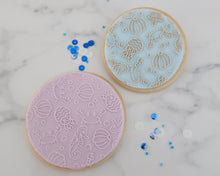 Load image into Gallery viewer, Under The Sea Texture Pattern Cookie Embosser - Made in the UK with Love from House of Toot Sweet - Just £7! Shop now at House of Toot Sweet