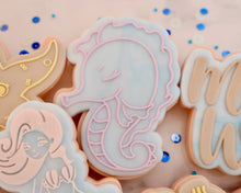 Load image into Gallery viewer, Seahorse Cookie Cutter and Embosser