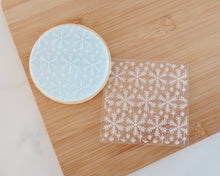 Load image into Gallery viewer, Snowflakes Texture Embosser - Made in the UK with Love from House of Toot Sweet - Just £7! Shop now at House of Toot Sweet