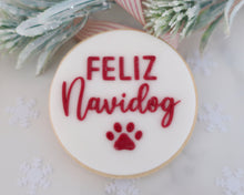 Load image into Gallery viewer, Feliz Navidog Fondant Embosser - Made in the UK with Love from House of Toot Sweet - Just £6! Shop now at House of Toot Sweet