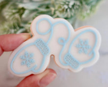 Load image into Gallery viewer, Wool Mittens Embosser and Cutter - Made in the UK with Love from House of Toot Sweet - Just £6! Shop now at House of Toot Sweet