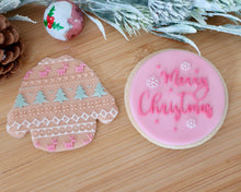 Load image into Gallery viewer, Merry Christmas Snowflakes Embosser - Made in the UK with Love from House of Toot Sweet - Just £6! Shop now at House of Toot Sweet