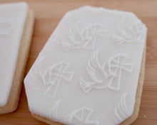Load image into Gallery viewer, Cross with Doves Texture Embosser - Made in the UK with Love from House of Toot Sweet - Just £6.50! Shop now at House of Toot Sweet