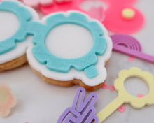 Load image into Gallery viewer, Daisy Glasses Embosser / Cutter - Made in the UK with Love from House of Toot Sweet - Just £7! Shop now at House of Toot Sweet