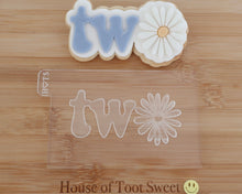 Load image into Gallery viewer, Daisy Two Embosser / Cutter - Made in the UK with Love from House of Toot Sweet - Just £6! Shop now at House of Toot Sweet
